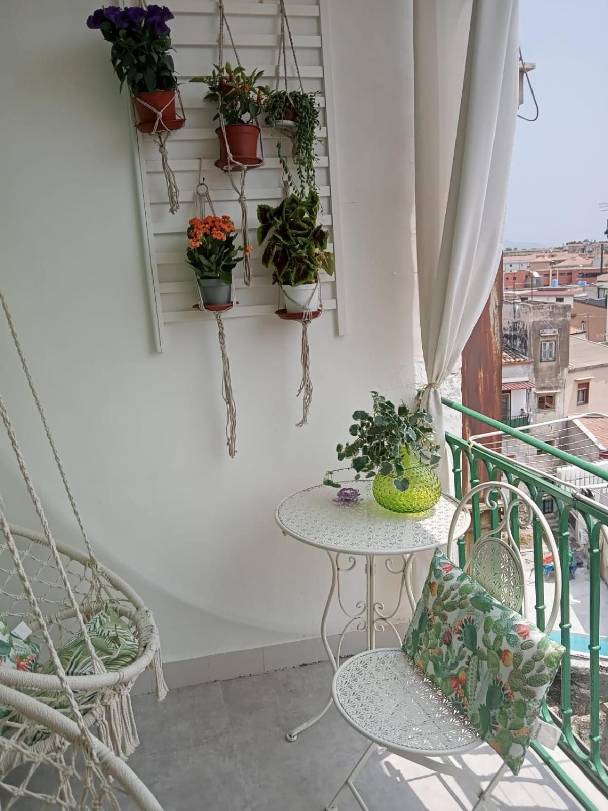 Casa Amari Alla Zisa Hostel ปาแลร์โม ภายนอก รูปภาพ
