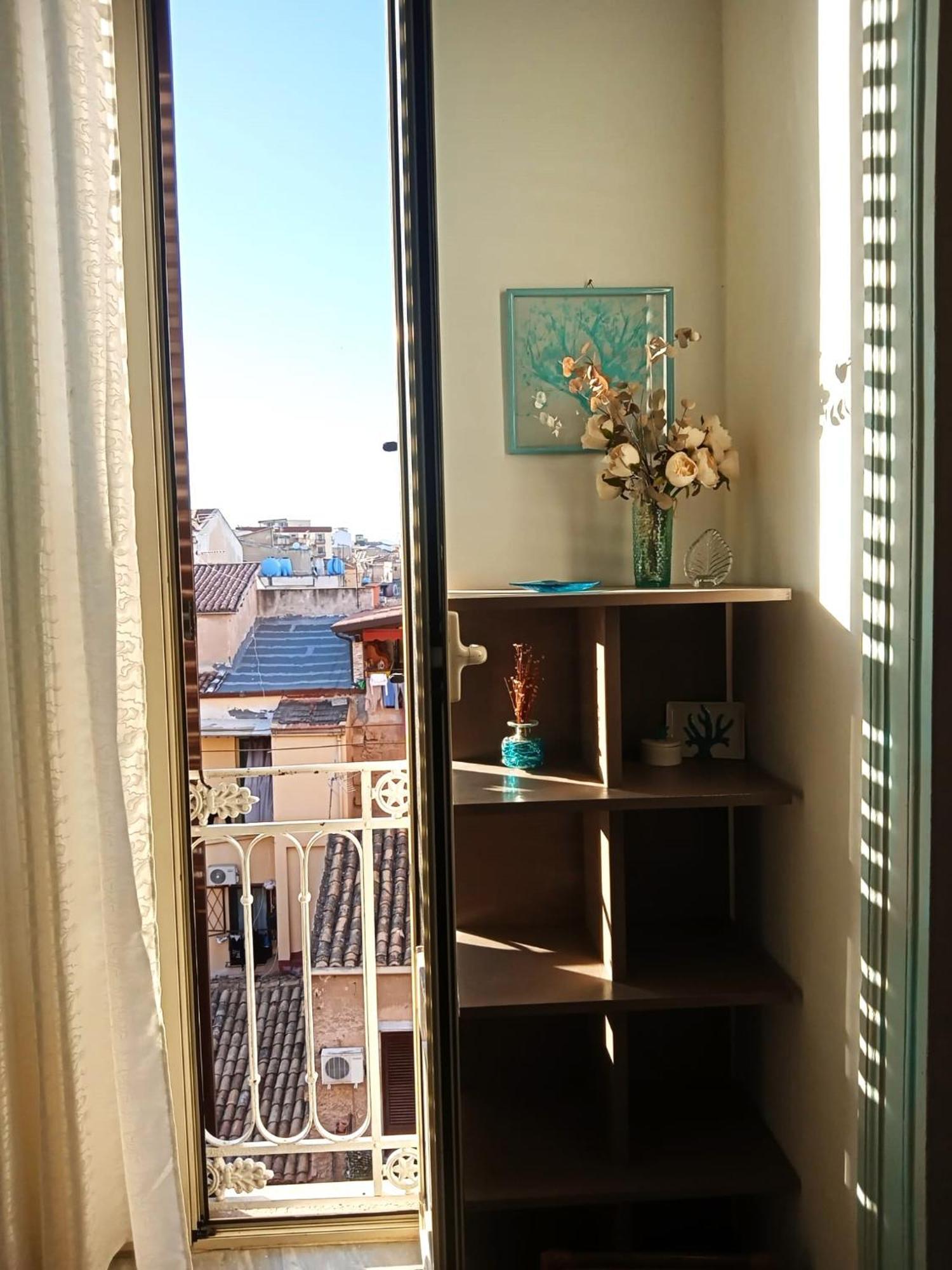 Casa Amari Alla Zisa Hostel ปาแลร์โม ภายนอก รูปภาพ