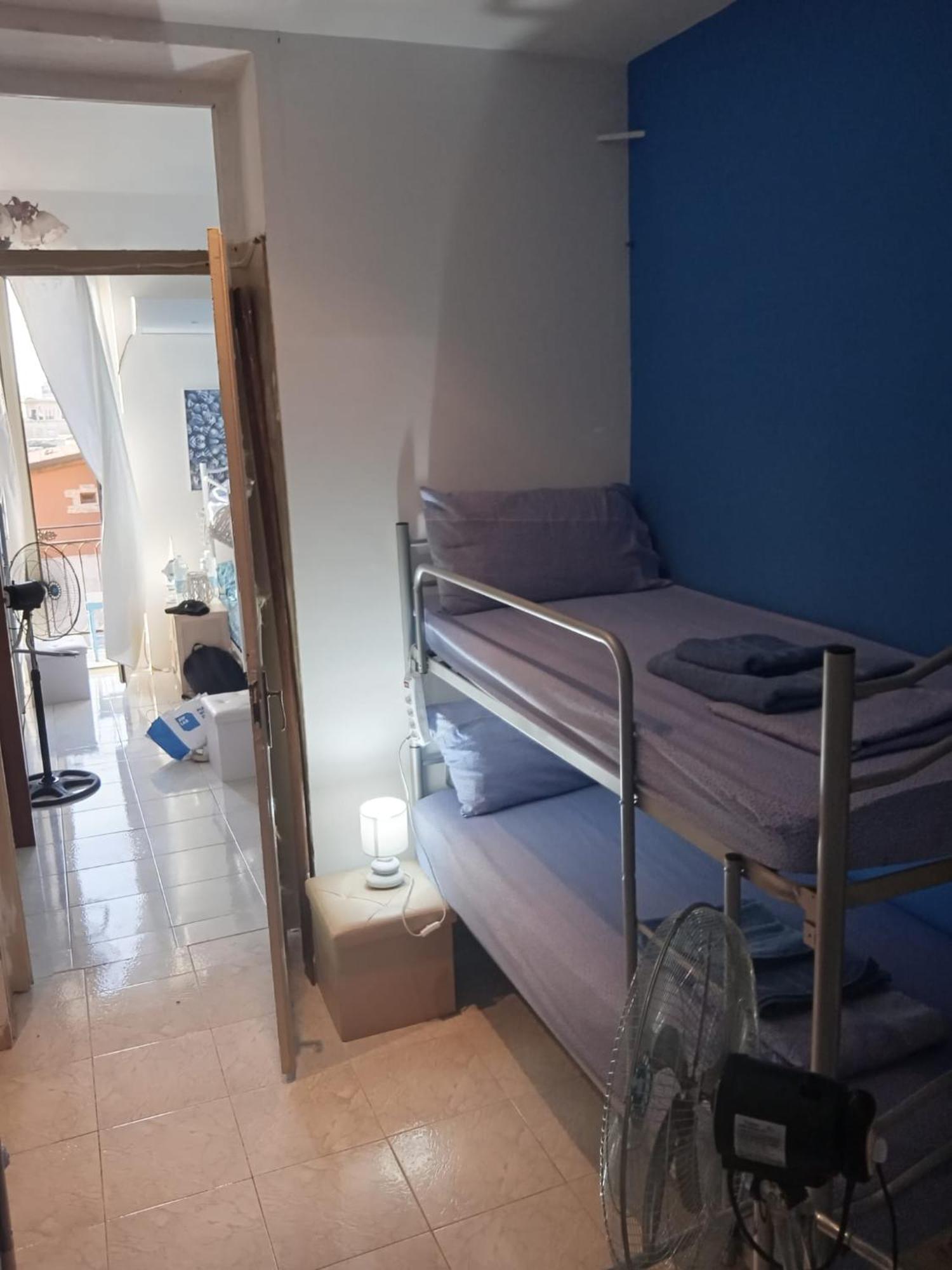 Casa Amari Alla Zisa Hostel ปาแลร์โม ภายนอก รูปภาพ
